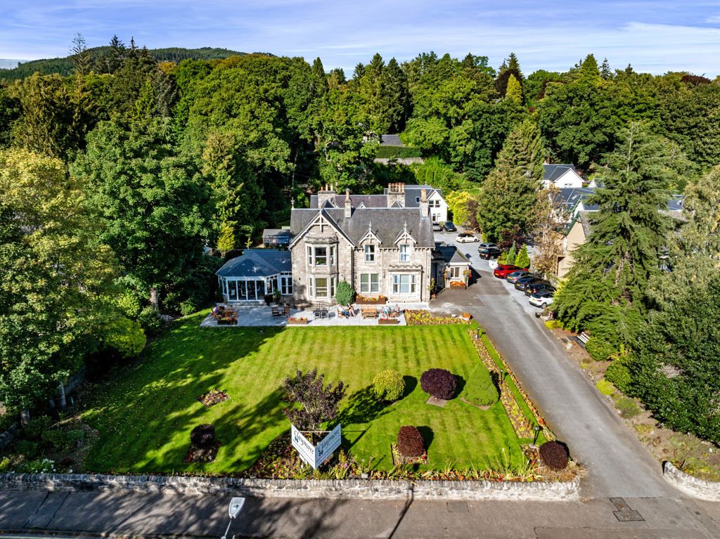Property photo 2 of 14 Photo 28