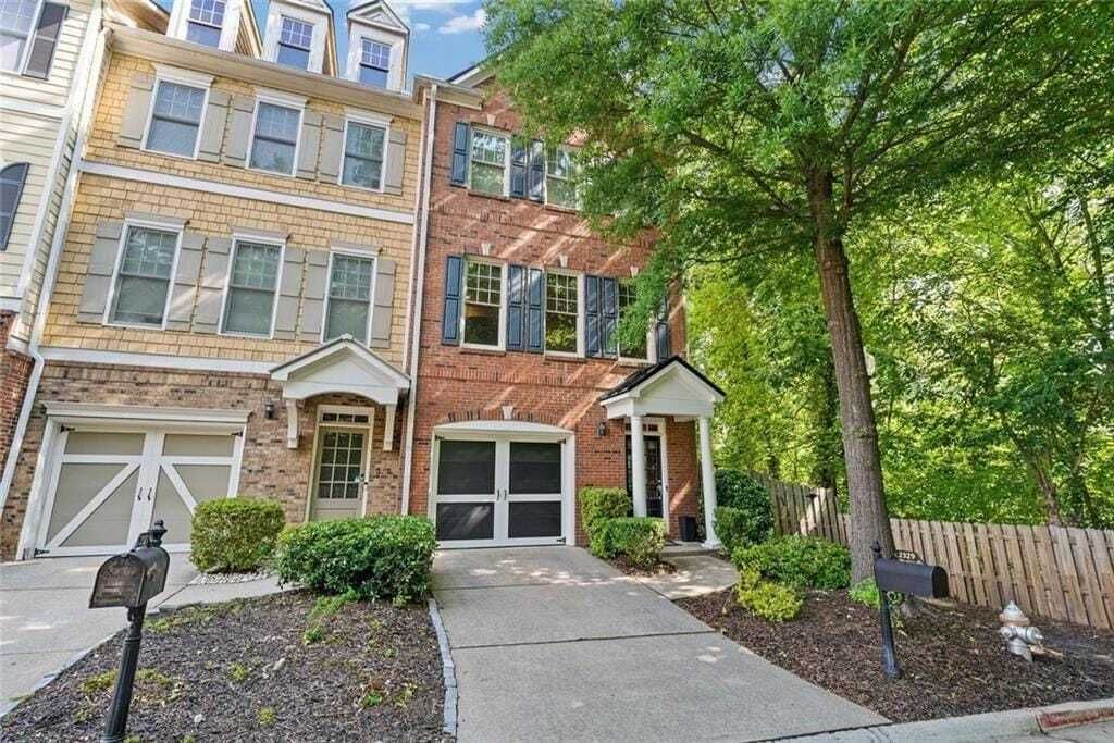 Property photo 1 of 31