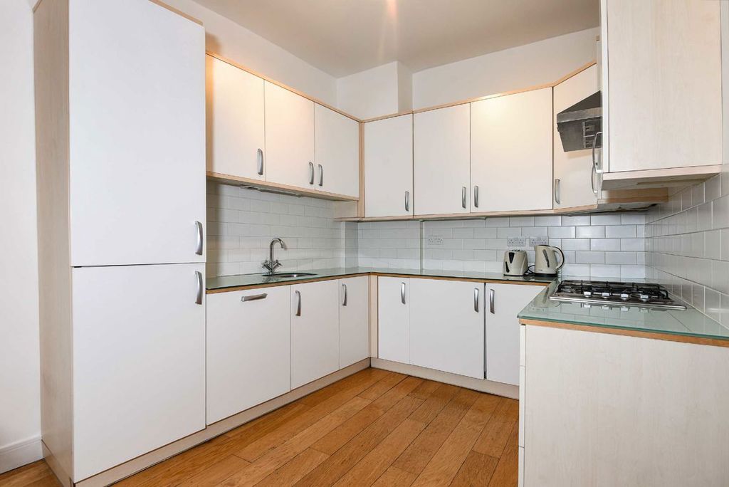 Property photo 2 of 4