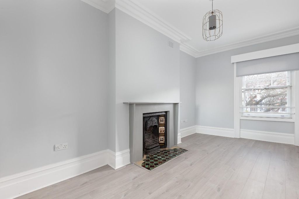 Property photo 3 of 5