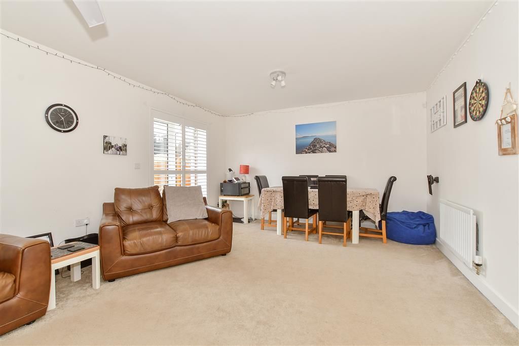 Property photo 3 of 10 Lounge/Dining Room