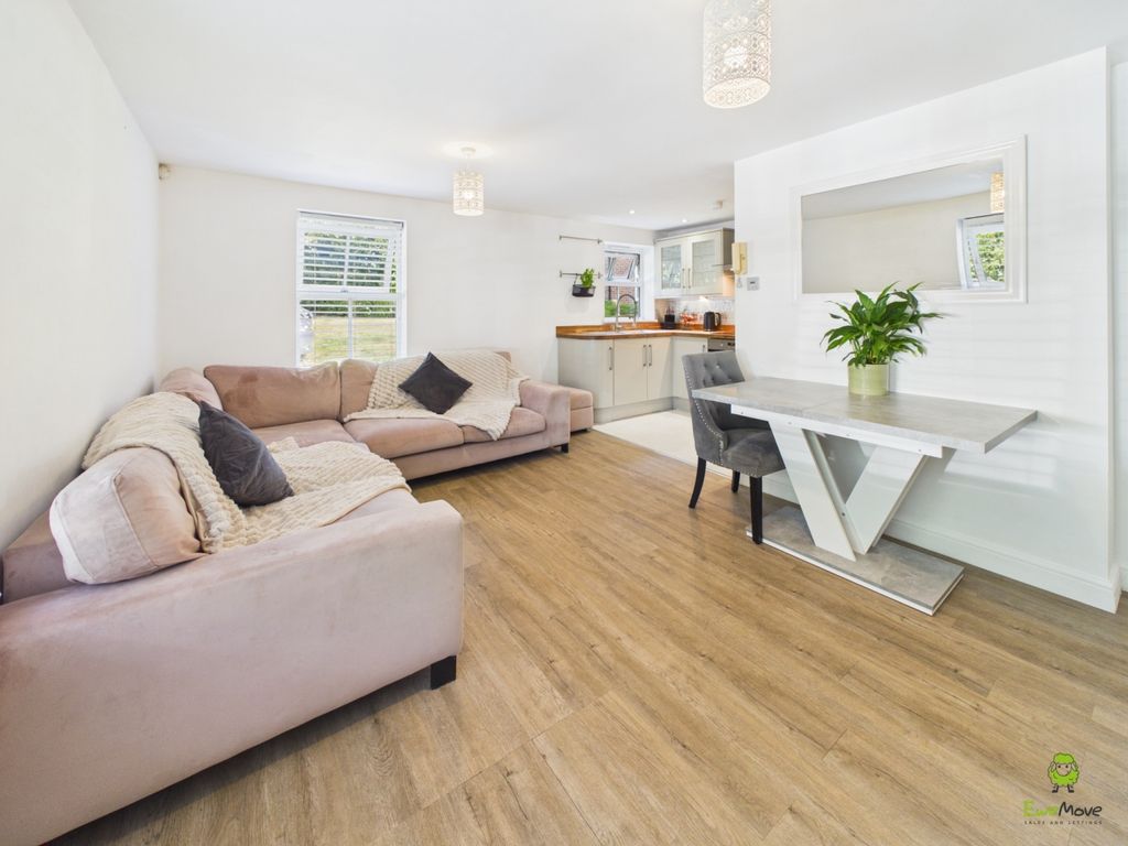 Property photo 1 of 9 Presented By Clinton Crawford At Ewemove Bexley An