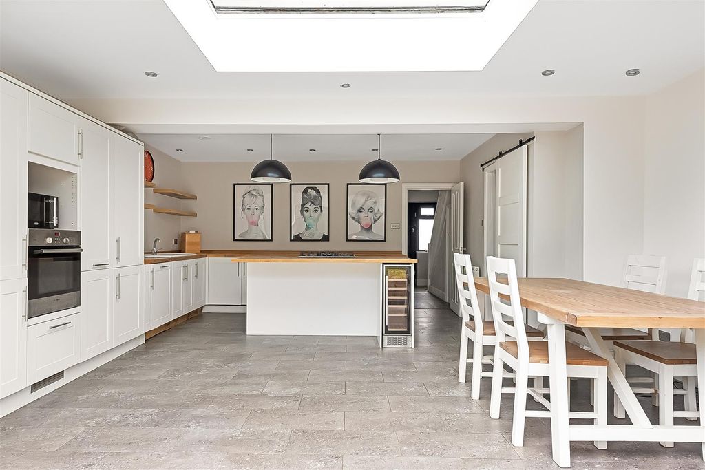 Property photo 2 of 14 Open Plan Kitchen/Dining Room