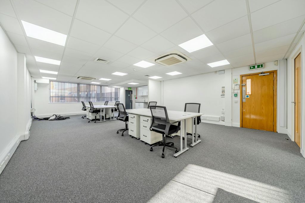 Property photo 1 of 11 13728001768Ff5Ecfd6316.Jpg