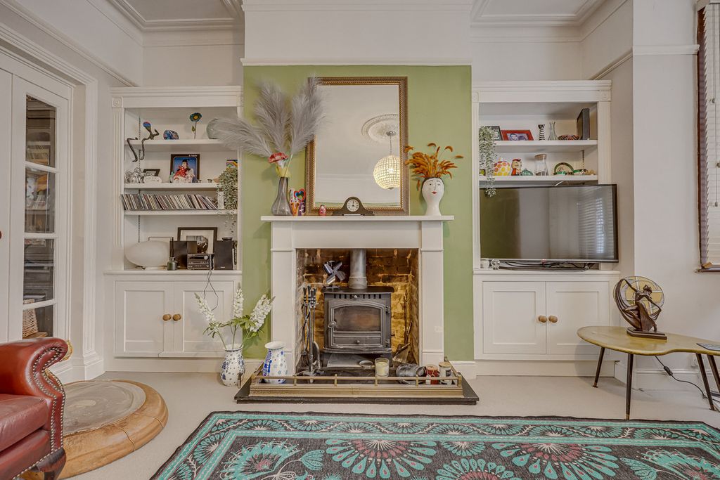 Property photo 3 of 30