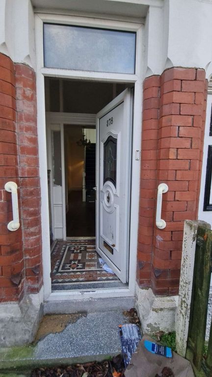 Property photo 1 of 20 5 Bedroom House