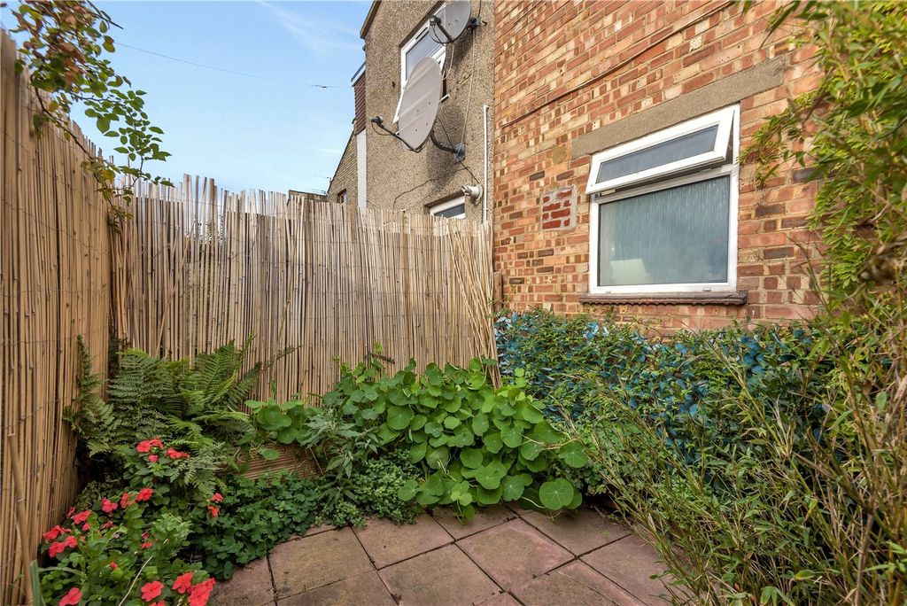 Property photo 3 of 15 Picture No. 10