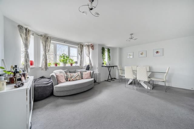 Property photo 3 of 15 Reception Room