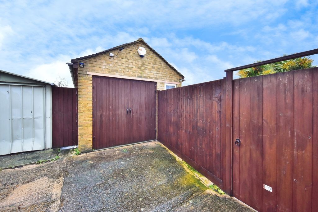 Property photo 2 of 20 Pbox-Img.Jpg