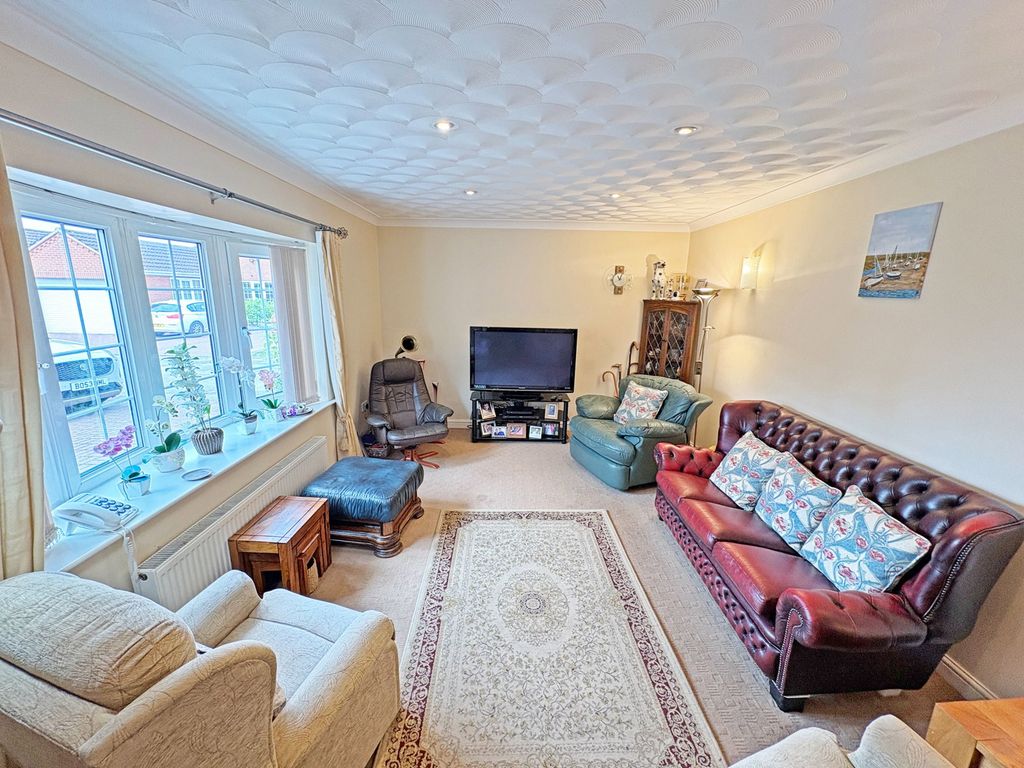 Property photo 3 of 23