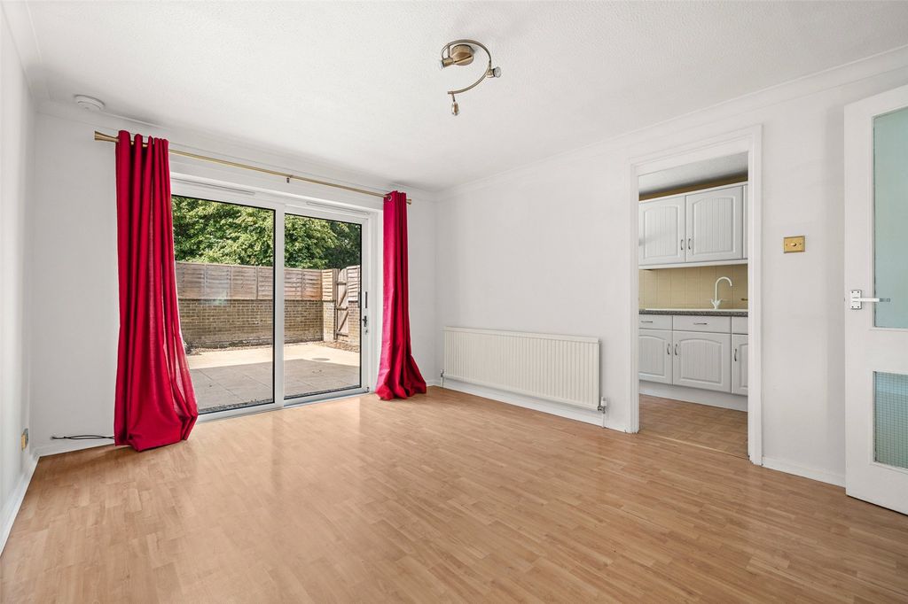 Property photo 2 of 9 Picture No. 07