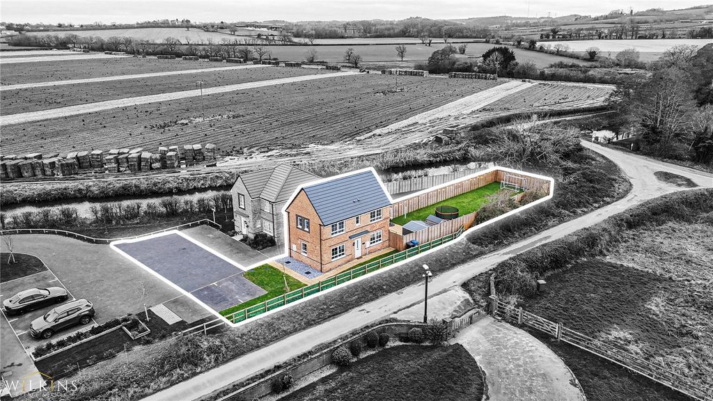 Property photo 1 of 44 Picture No. 06