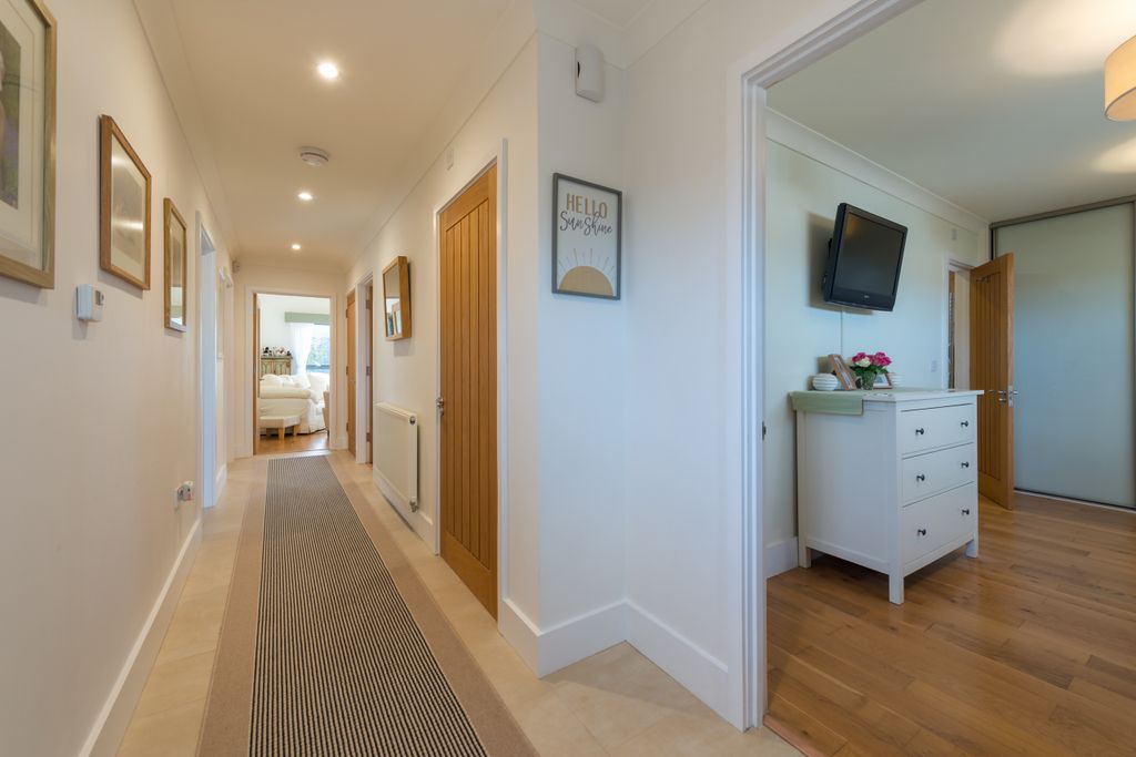 Property photo 2 of 31 2Sw-26