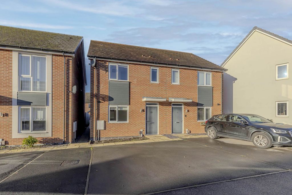 Property photo 1 of 23