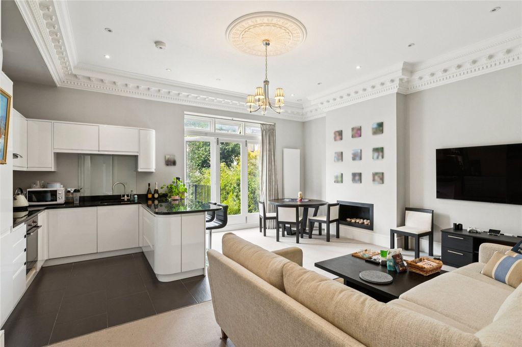 Property photo 2 of 15 Picture No. 06