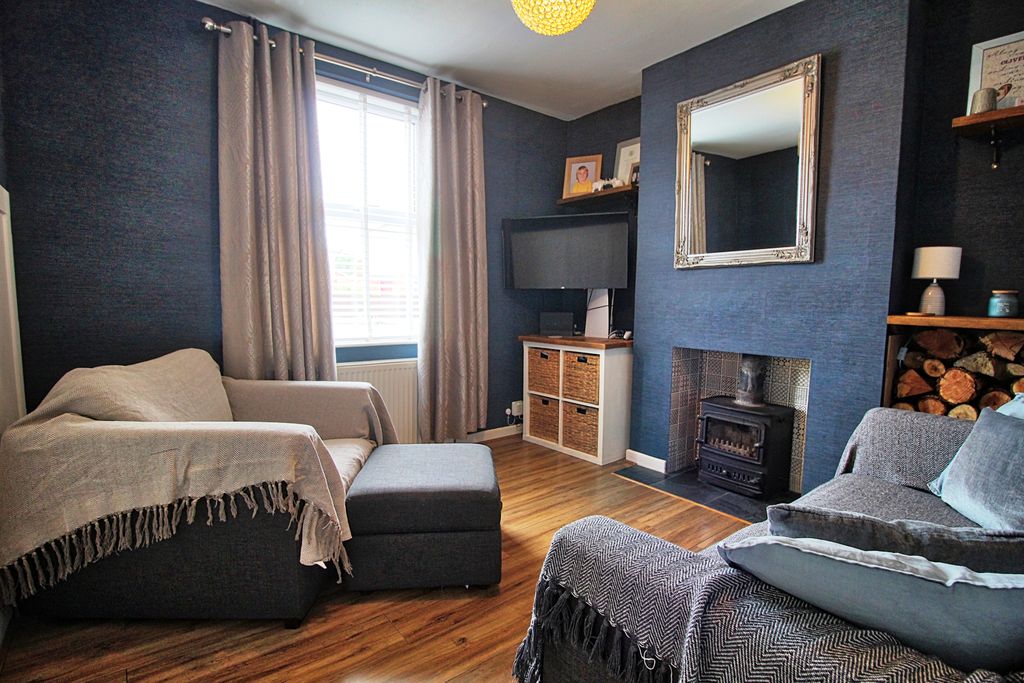 Property photo 2 of 17 Img_3800