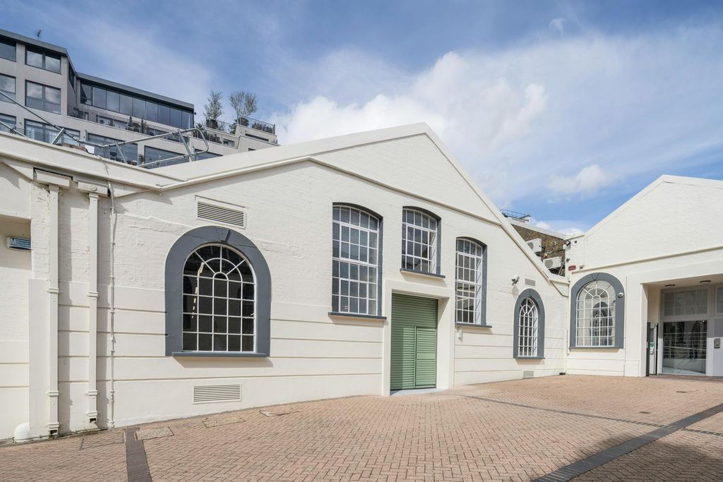 Property photo 2 of 7 Hol_N136_Medium.Jpg