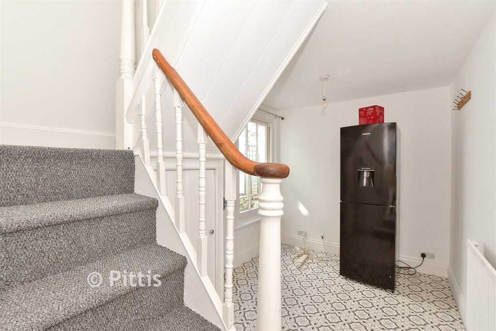 Property photo 1 of 10 Dining Room