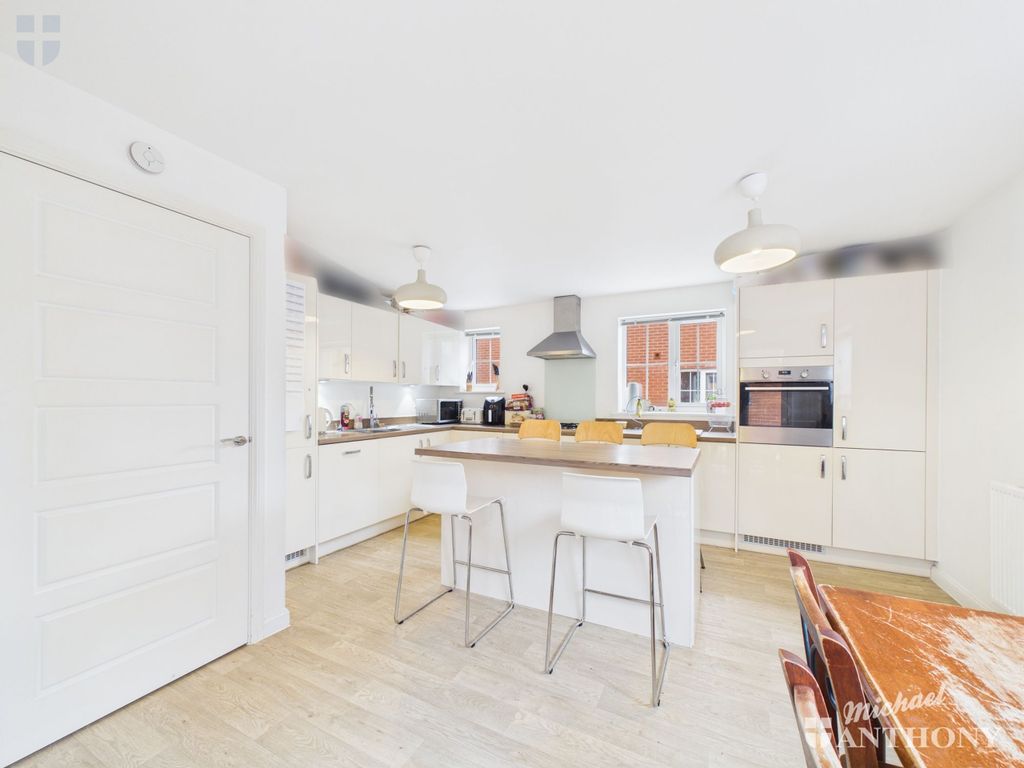 Property photo 3 of 17 Bdad289652d74748Be874A7d9d807Deb_80_Cam03218G0-Pr0911-Still007