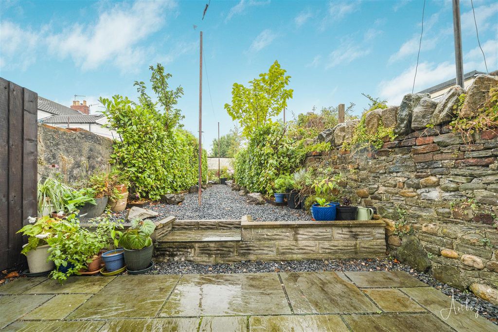 Property photo 2 of 17 Rear Garden