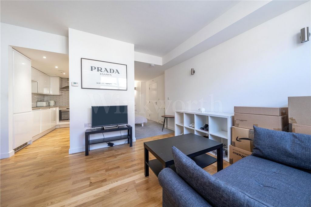 Property photo 1 of 9 Picture No. 08