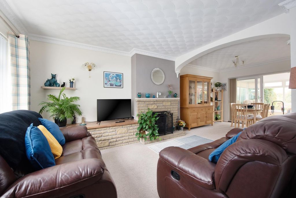 Property photo 3 of 15 Living Room