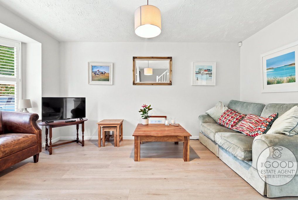 Property photo 2 of 16