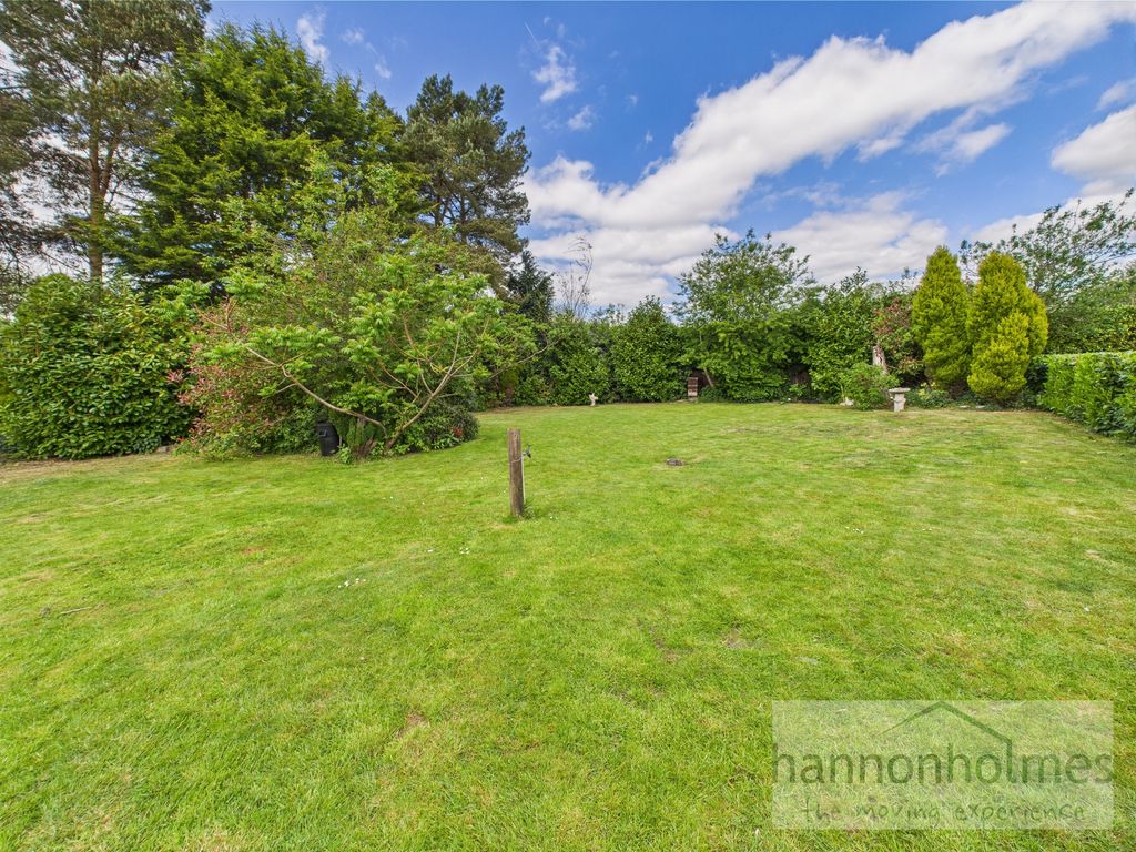 Property photo 3 of 73 Cam05283G0-Pr0050-Still075