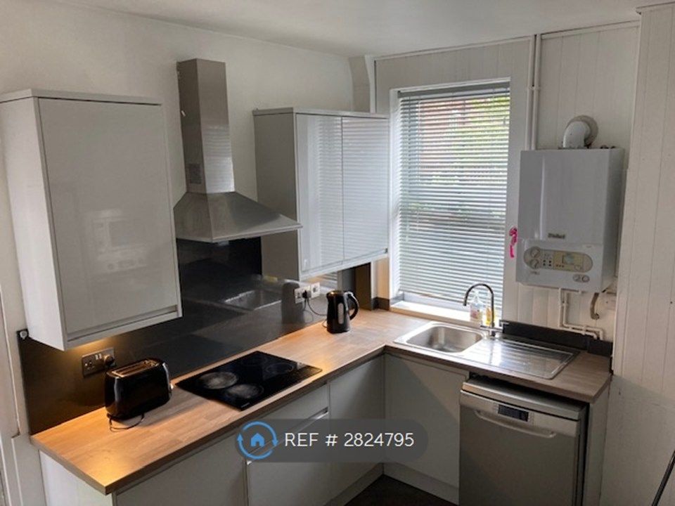 Property photo 3 of 11 Kitchen A
