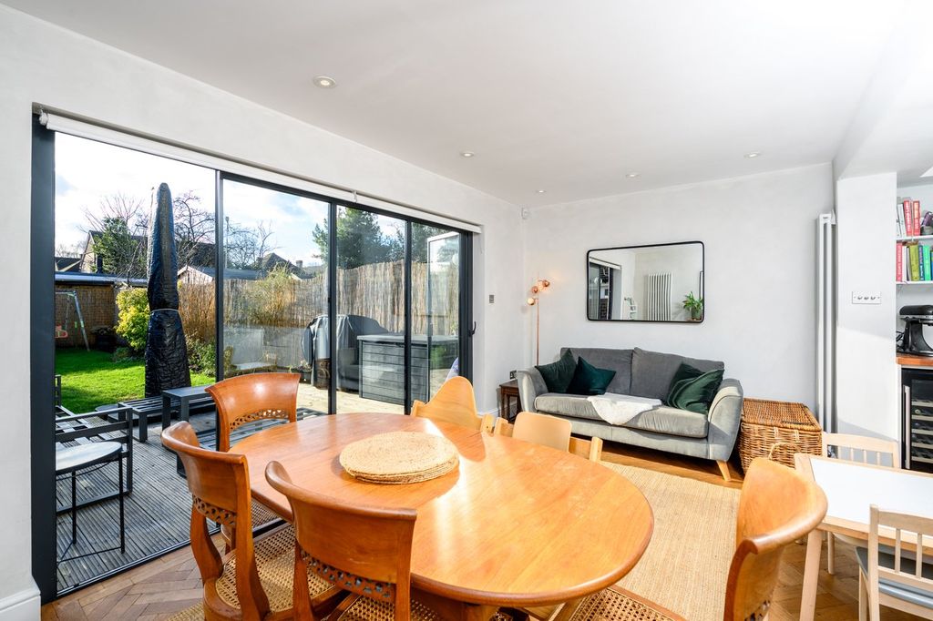 Property photo 3 of 16