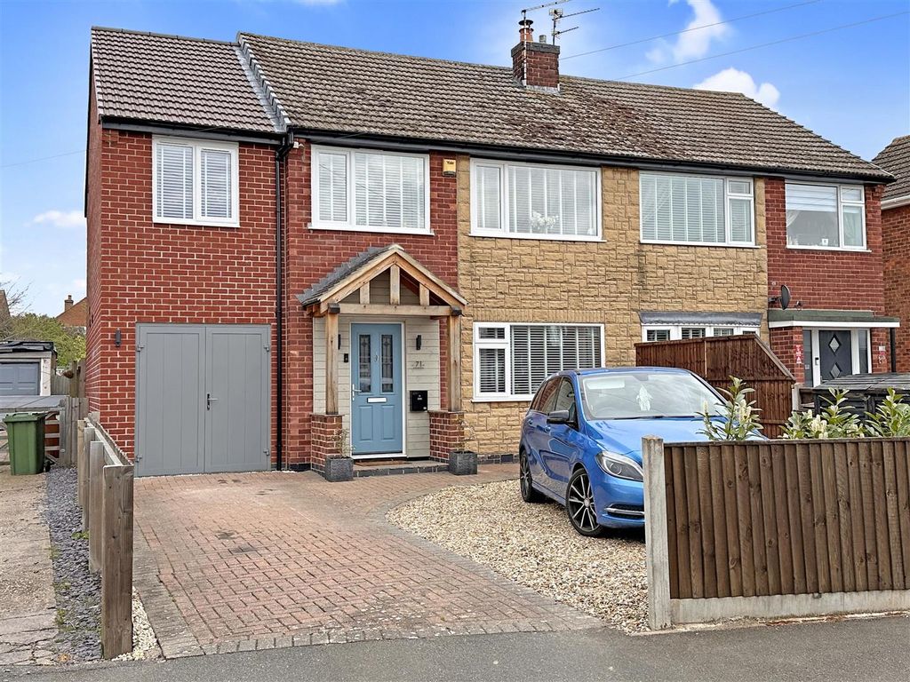 Property photo 1 of 29 Front Aspect 533