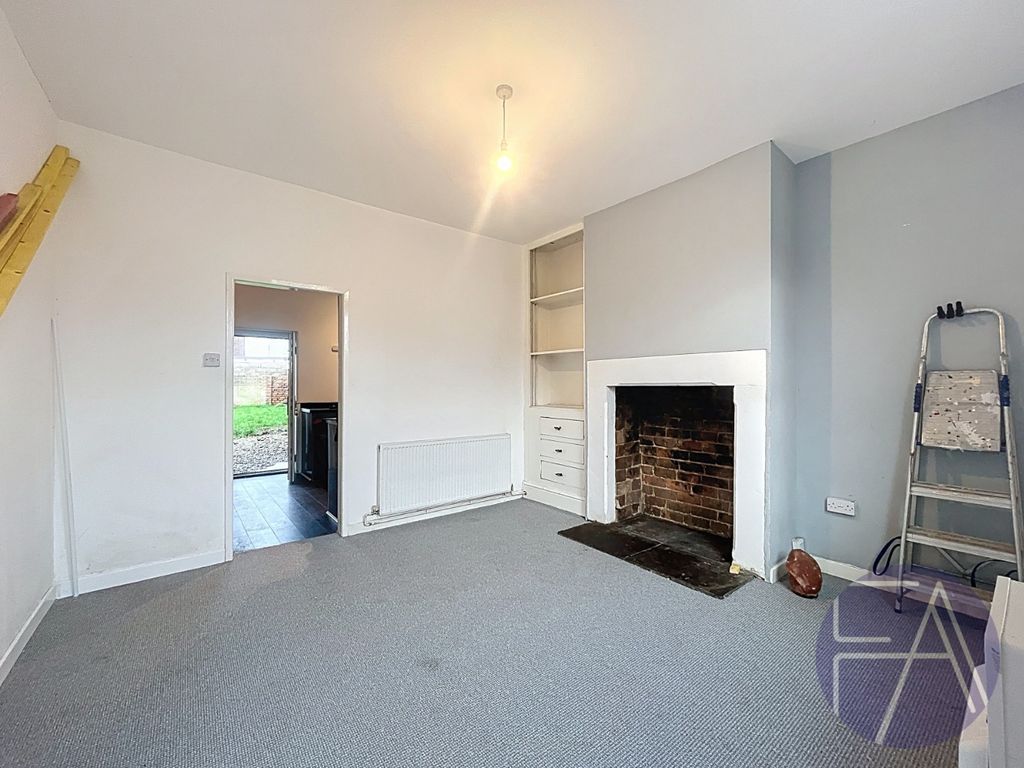 Property photo 2 of 12 4780211