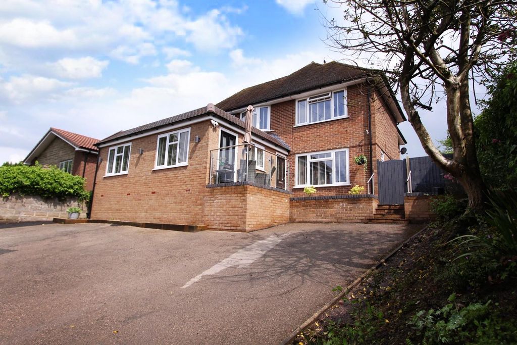 Property photo 1 of 53 Outside