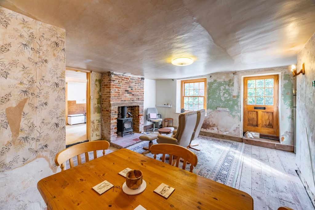 Property photo 3 of 30 Sitting Room