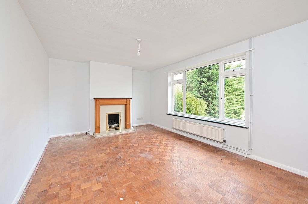 Property photo 2 of 9 6 Olde Farm Drive8