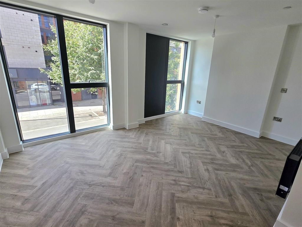 Property photo 2 of 6 Living Room