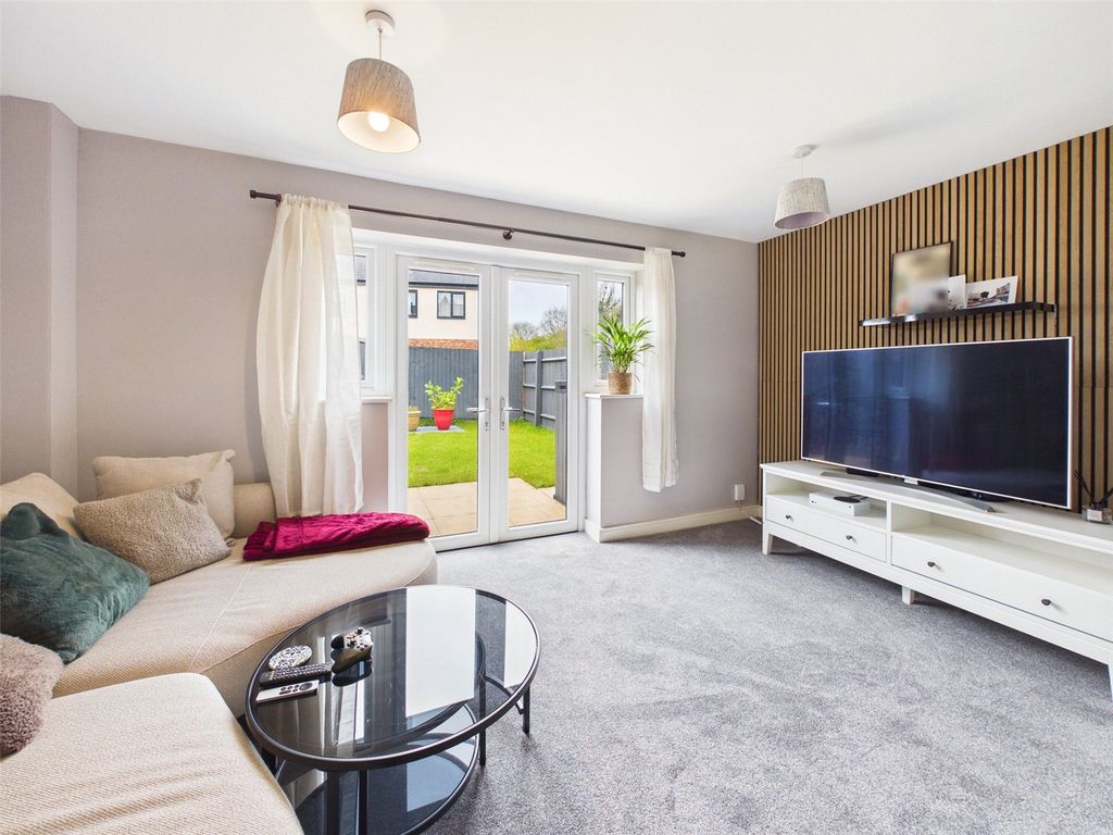 Property photo 2 of 17 Picture No. 03