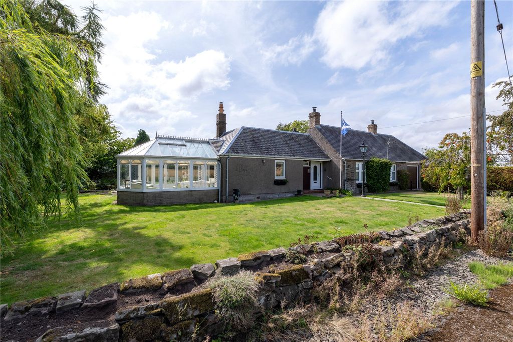 Property photo 1 of 33 Picture No. 36