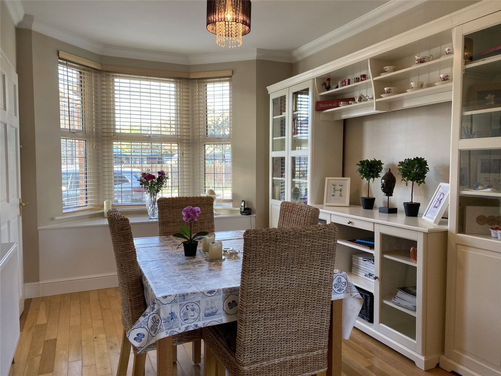 Property photo 3 of 12 Picture No. 04