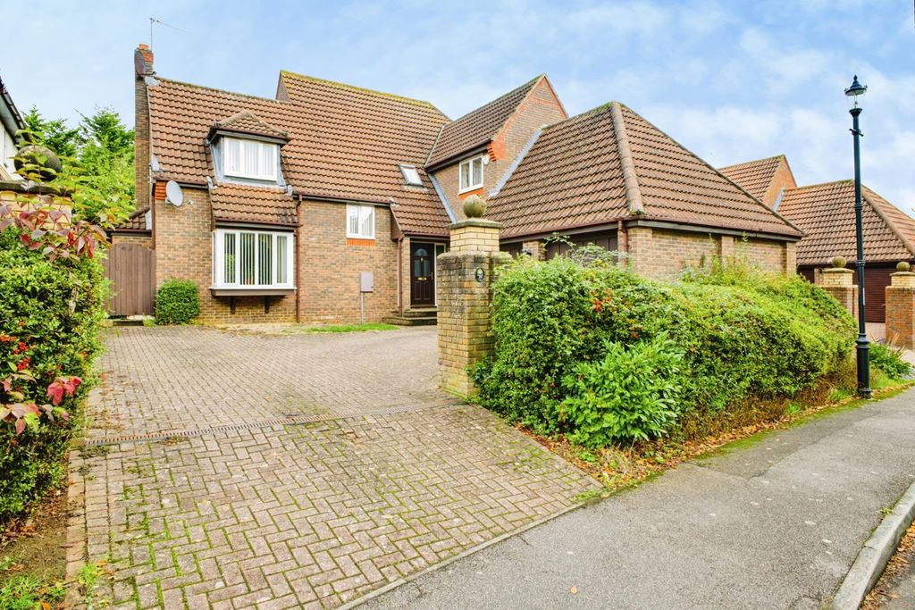 Property photo 1 of 27 Pbox-Img.Jpg