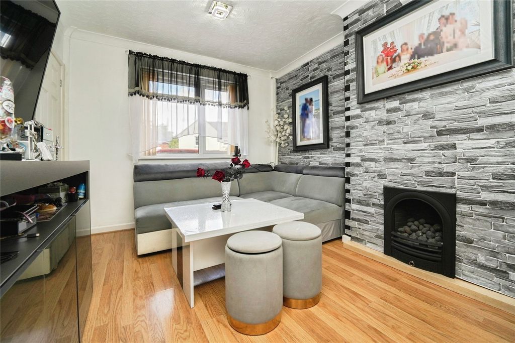 Property photo 3 of 10 Picture No. 03