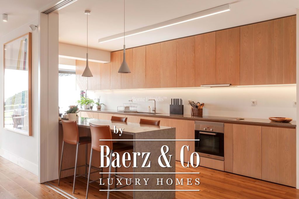 Property photo 2 of 35