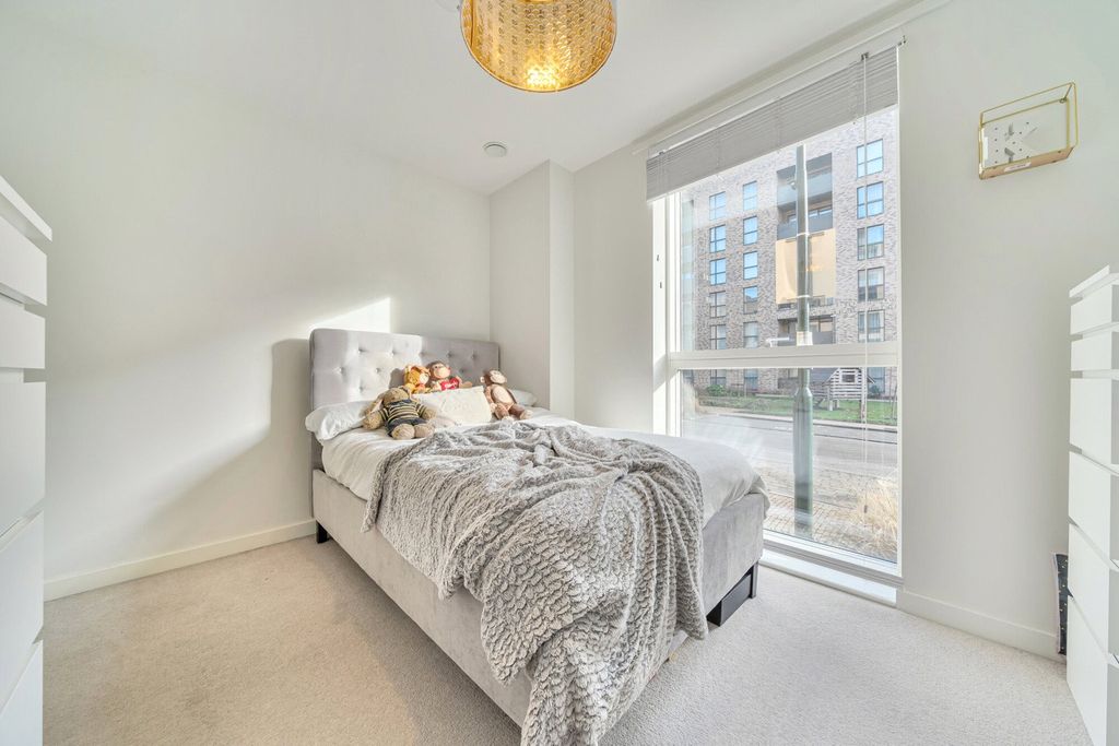 Property photo 3 of 11 Bedroom