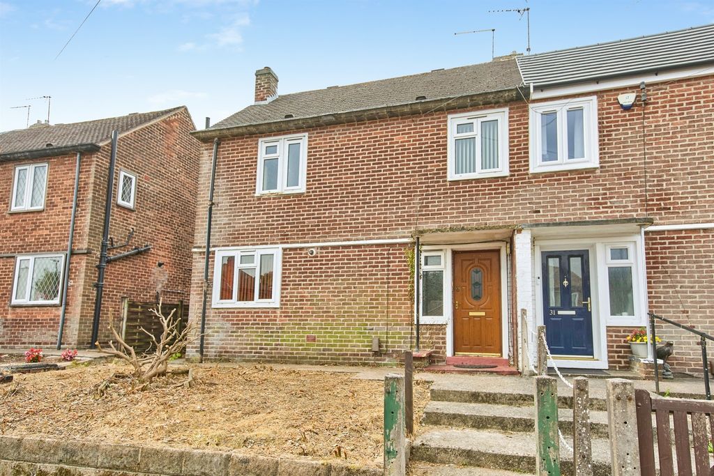 Property photo 1 of 12