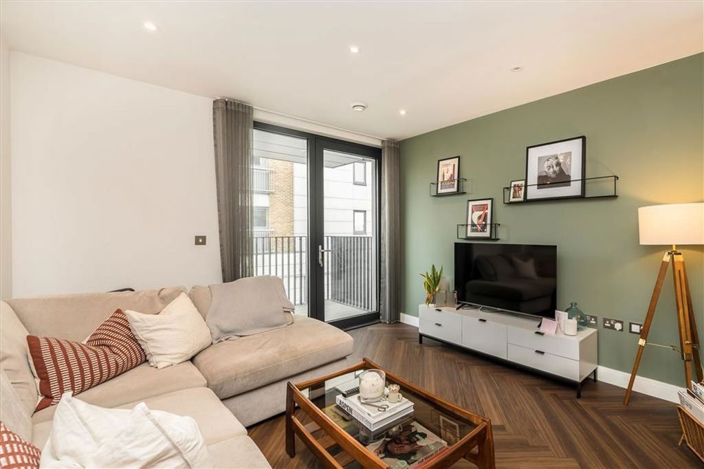 Property photo 3 of 6