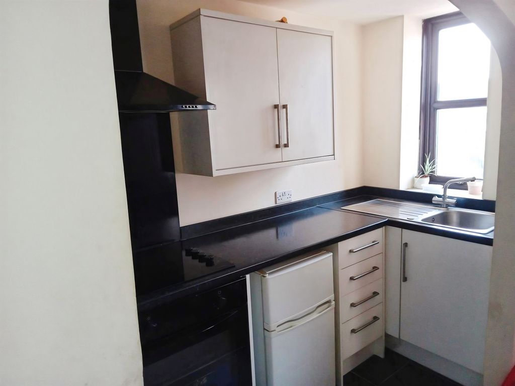 Property photo 3 of 5 Pbox-Img.Jpg