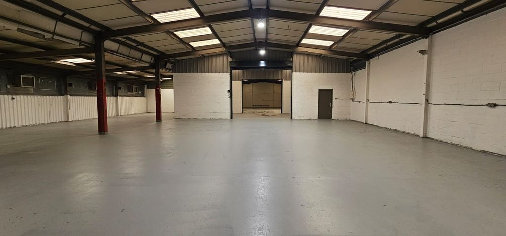 Property photo 2 of 3