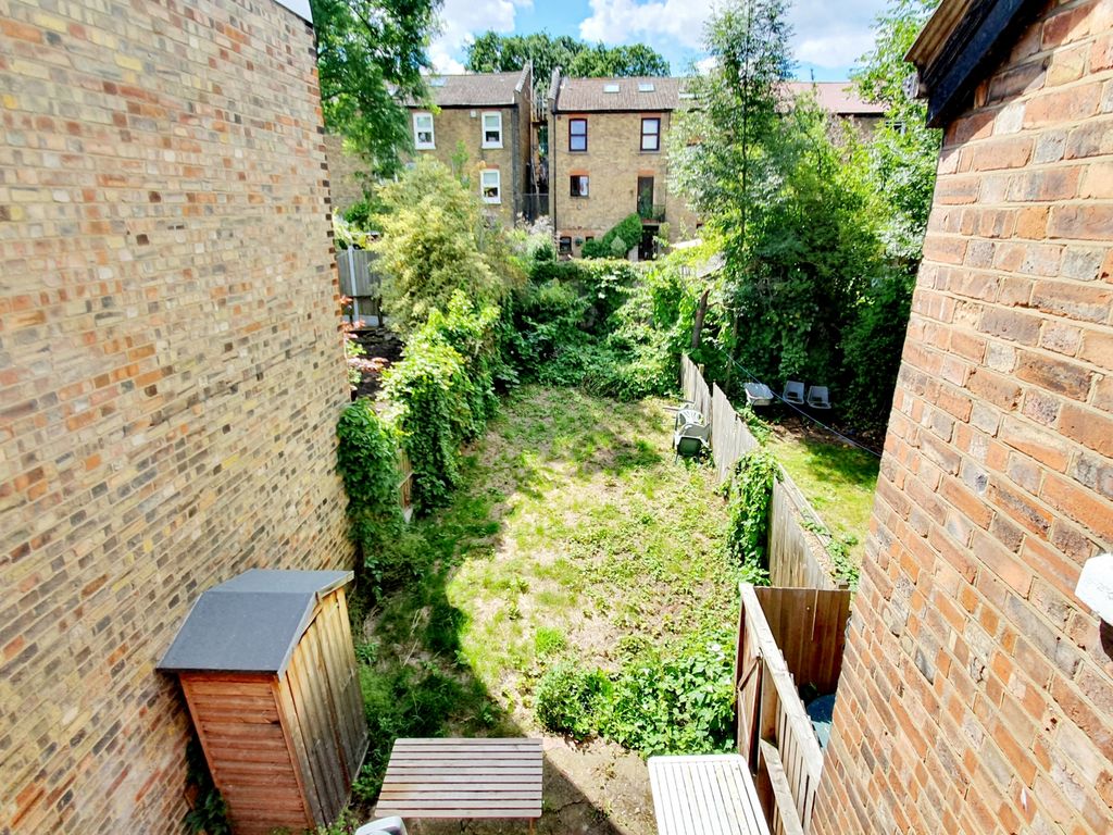 Property photo 2 of 8 Photo 2