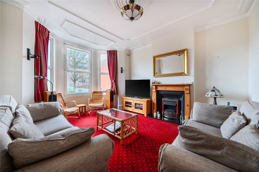 Property photo 3 of 19 Picture No. 11