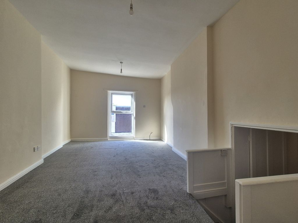 Property photo 3 of 8 Living Room